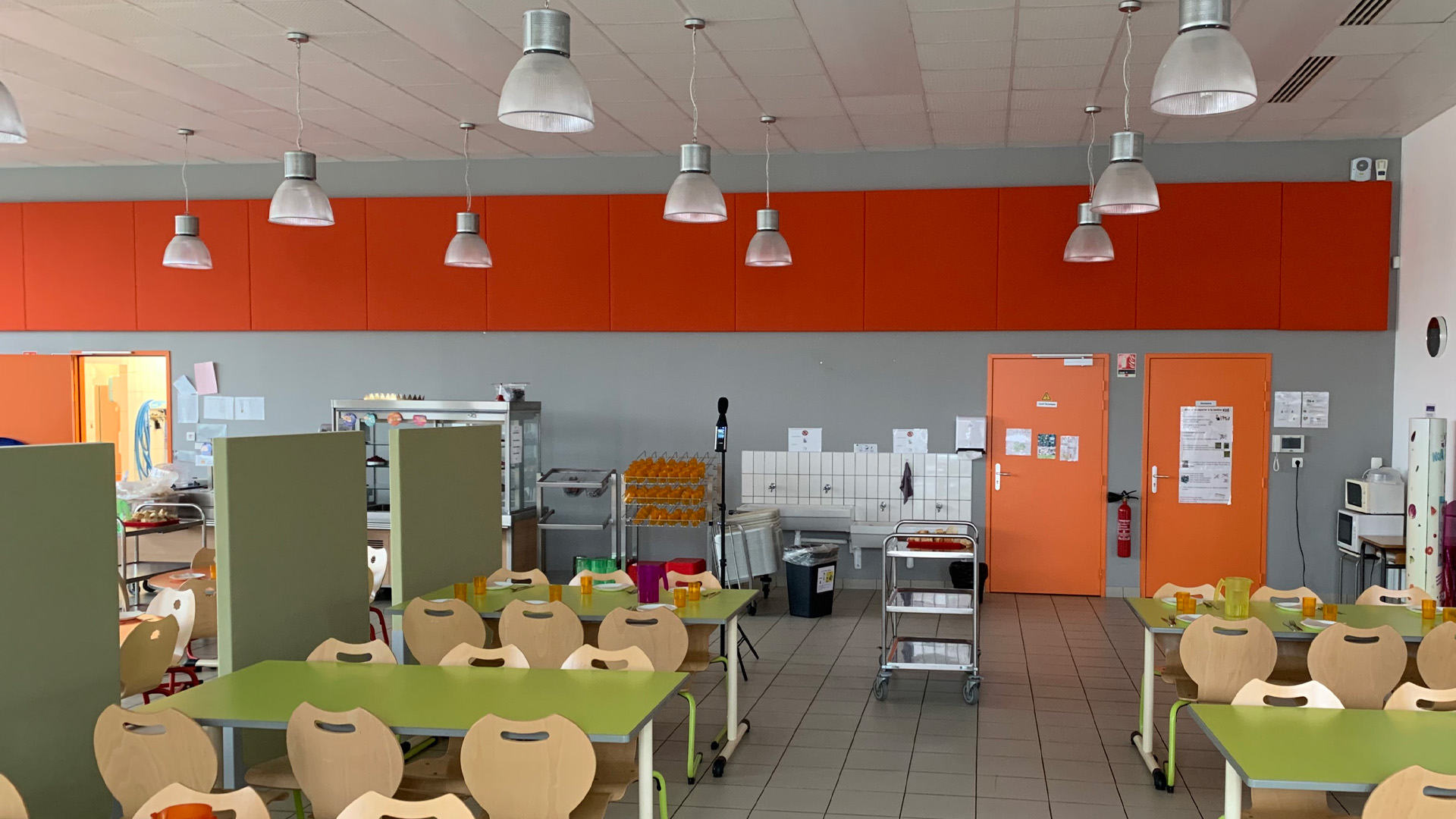 cantine scolaire cloisons